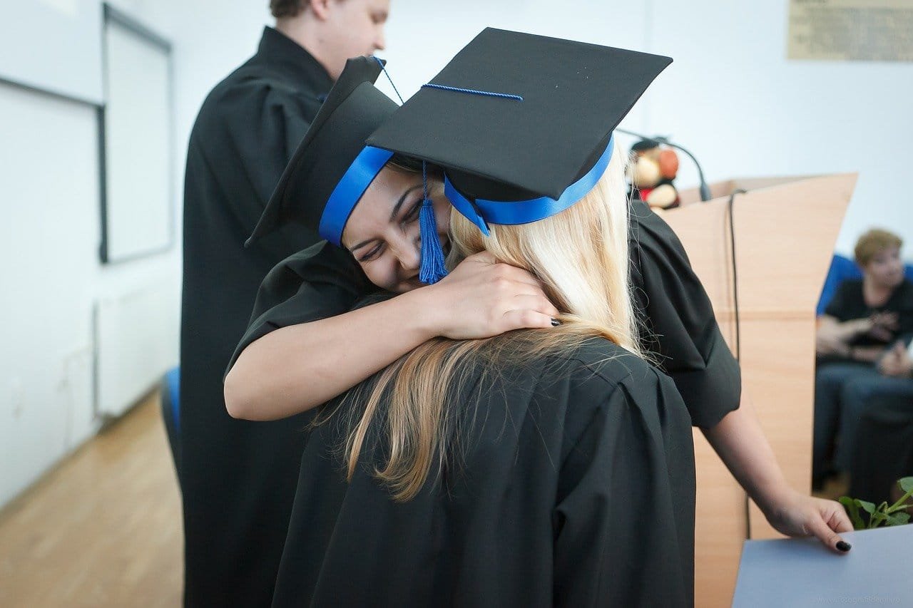 college graduation-2038864_1280