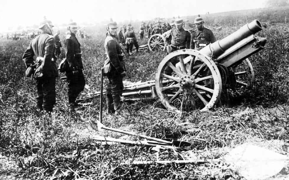 german-guns-august