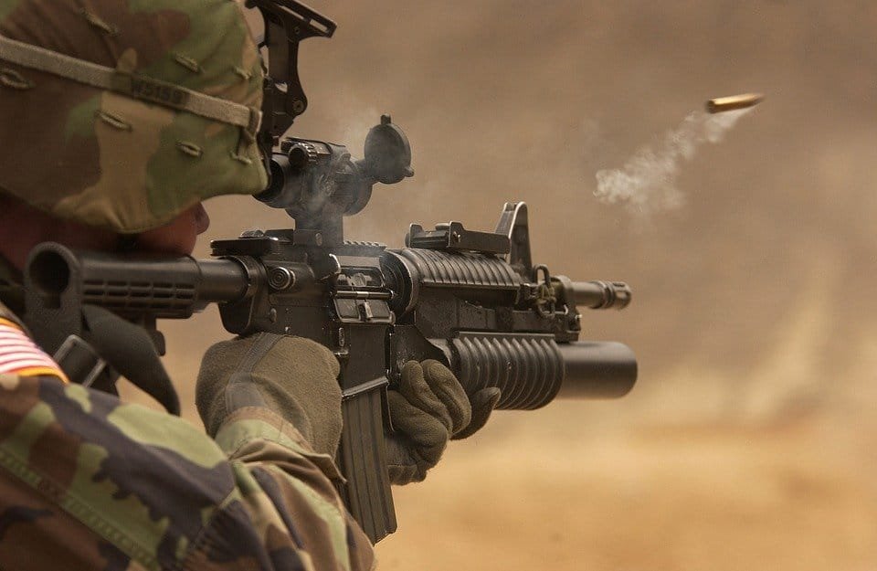 submachine-gun-62902_960_720