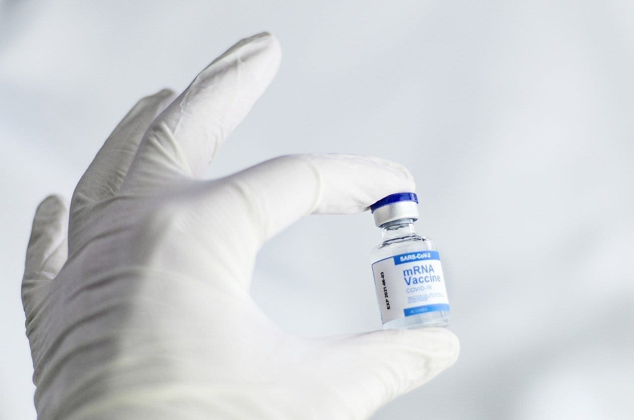 vaccine-g9b3a53774_1280