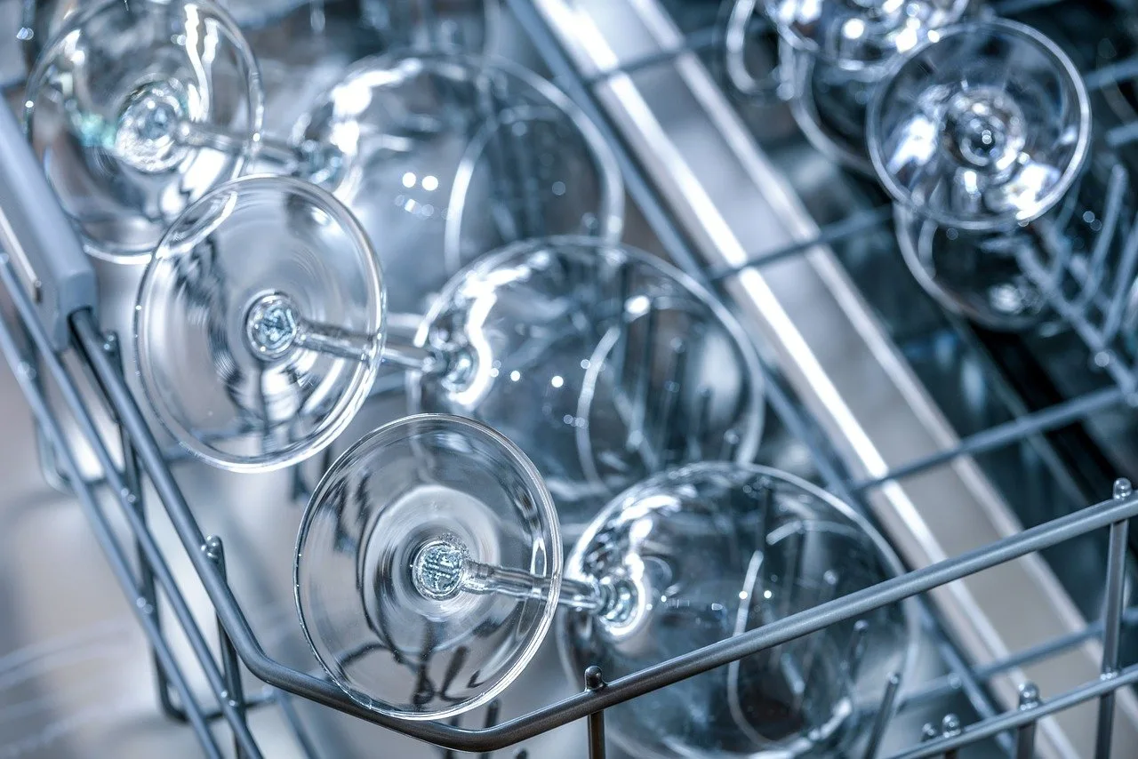 Government “Efficiency” Regulation Makes Dishwashers That Make Dishes Less Clean